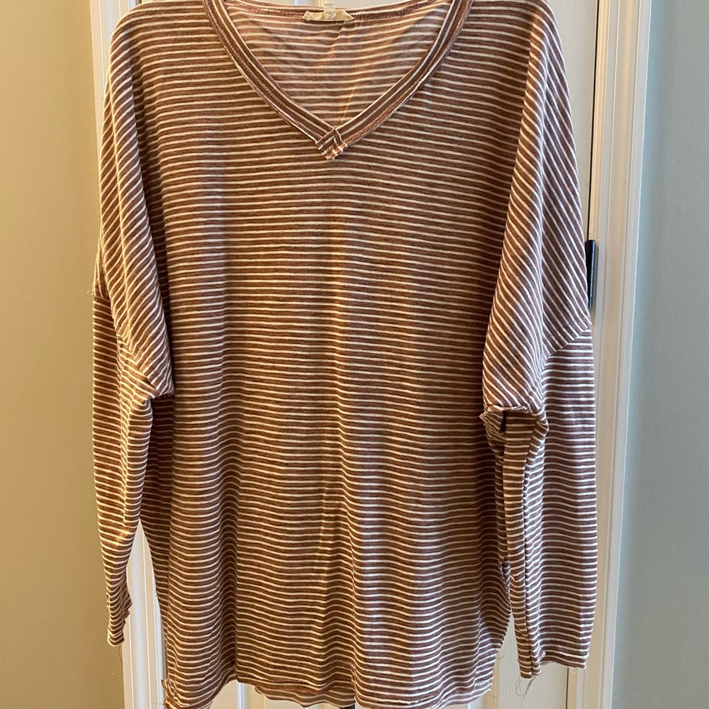 Striped V-Neck Long Sleeve Top